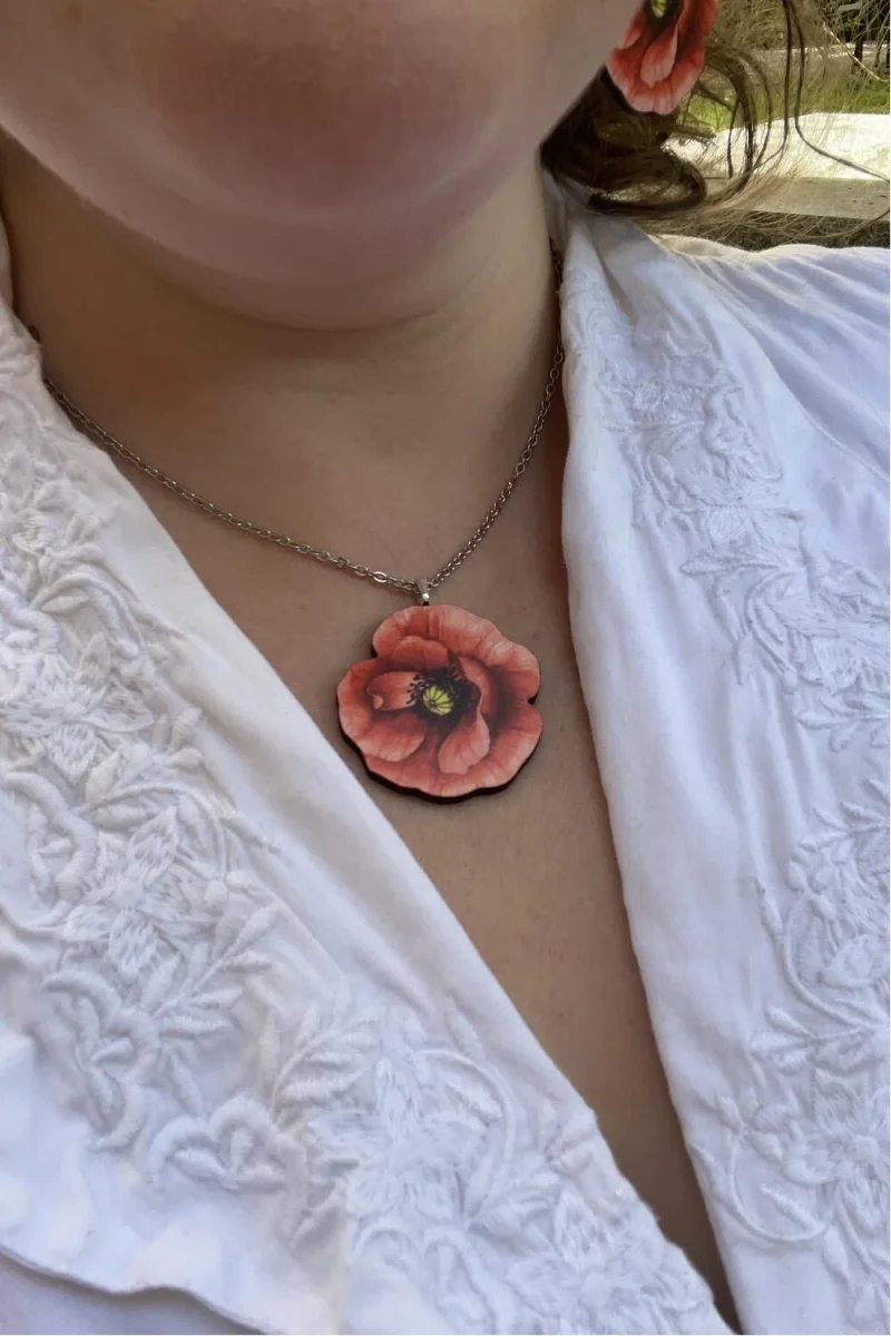 Iamsonotcool Halskjede Poppy flower rød